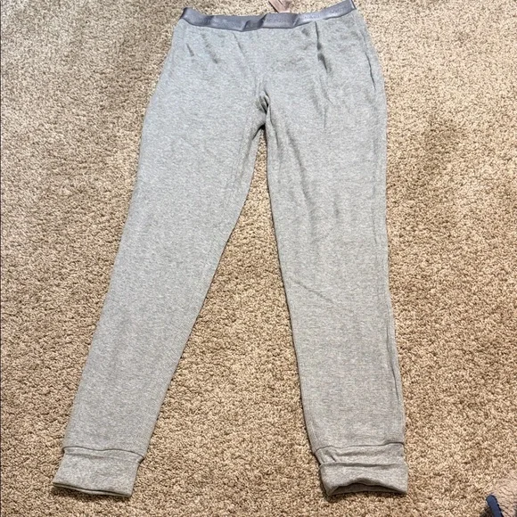 Victoria's Secret Heather Gray Lounge Set - Picture 4 of 4